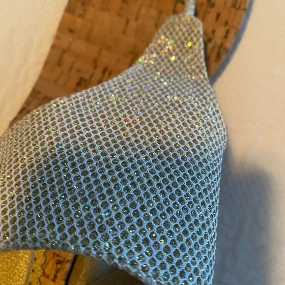 Elegant Wedge Sandals withSilver Accents - Picture 2 of 13